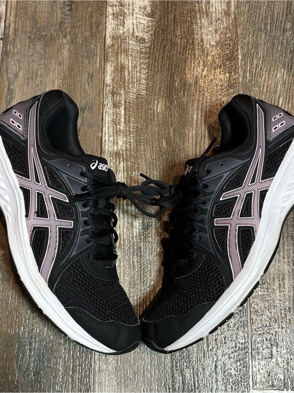 ASICS Women's Black Sneakers with Light Pink Stripes size 10